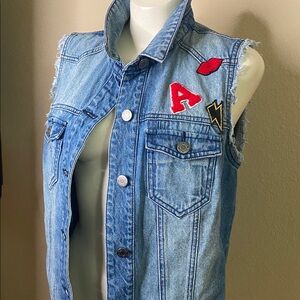 Noisy May Blue Denim sleeveless distressed patch Vest M❤️❤️